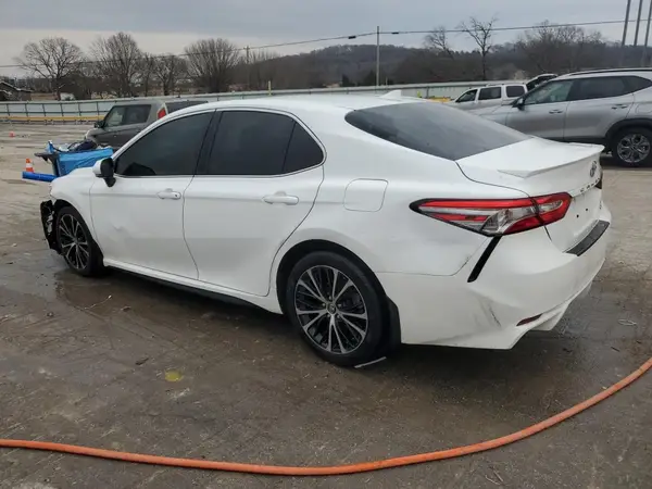 4T1B11HK1KU809872 2019 TOYOTA CAMRY - Image 2