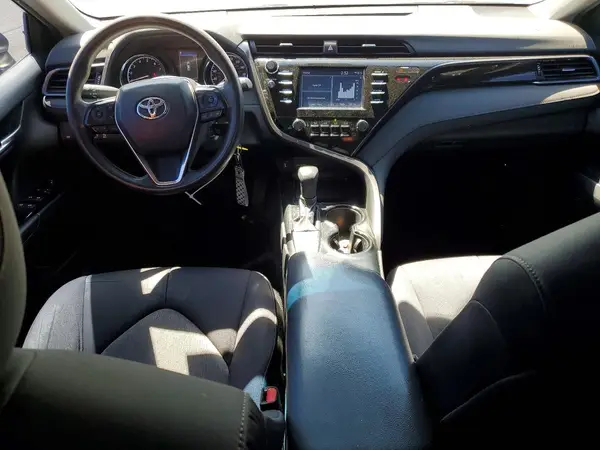 4T1B11HK1KU811704 2019 TOYOTA CAMRY - Image 8