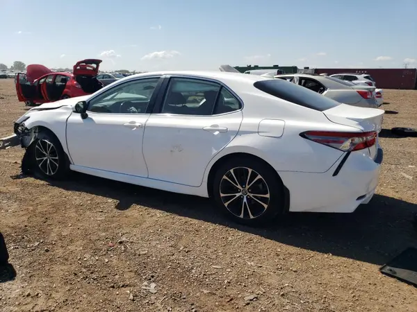 4T1B11HK1KU814506 2019 TOYOTA CAMRY - Image 2