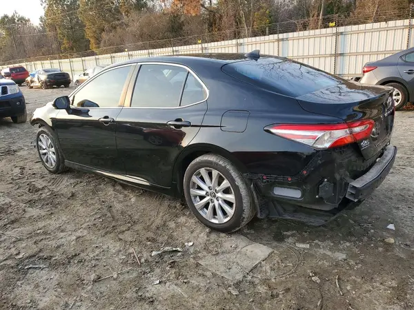 4T1B11HK1KU815347 2019 TOYOTA CAMRY - Image 2