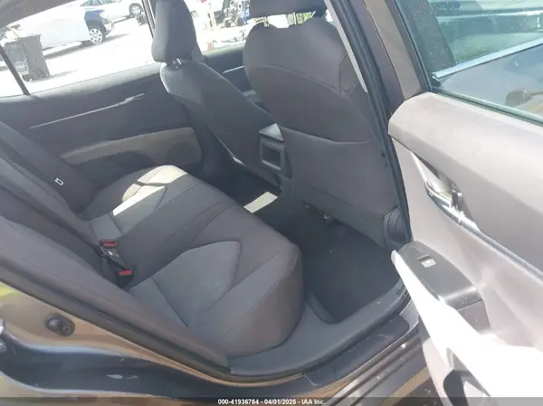 4T1B11HK1KU816014 2019 TOYOTA CAMRY - Image 8