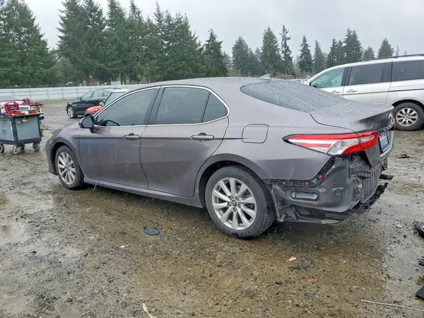 4T1B11HK1KU817843 2019 TOYOTA CAMRY - Image 2