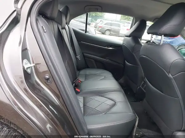 4T1B11HK1KU819432 2019 TOYOTA CAMRY - Image 8