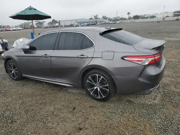 4T1B11HK1KU820211 2019 TOYOTA CAMRY - Image 2