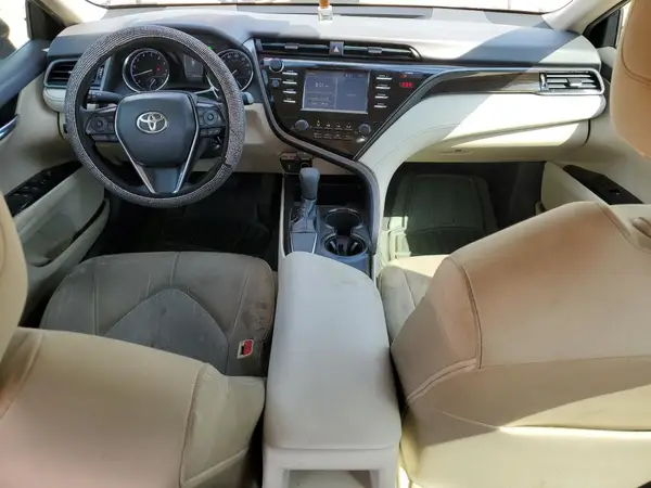 4T1B11HK1KU820984 2019 TOYOTA CAMRY - Image 8