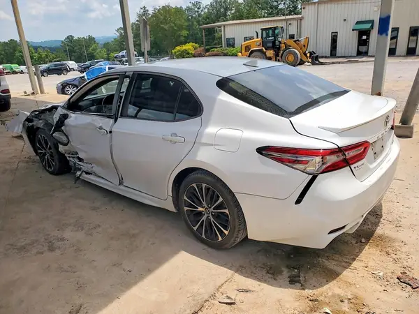 4T1B11HK1KU821200 2019 TOYOTA CAMRY - Image 2
