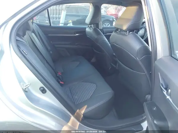 4T1B11HK1KU821326 2019 TOYOTA CAMRY - Image 8