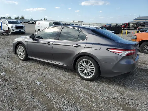 4T1B11HK1KU822296 2019 TOYOTA CAMRY - Image 2