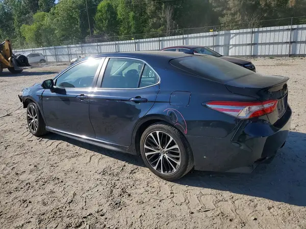 4T1B11HK1KU825425 2019 TOYOTA CAMRY - Image 2