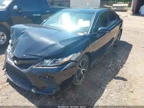4T1B11HK1KU827434 2019 TOYOTA CAMRY - Image 2