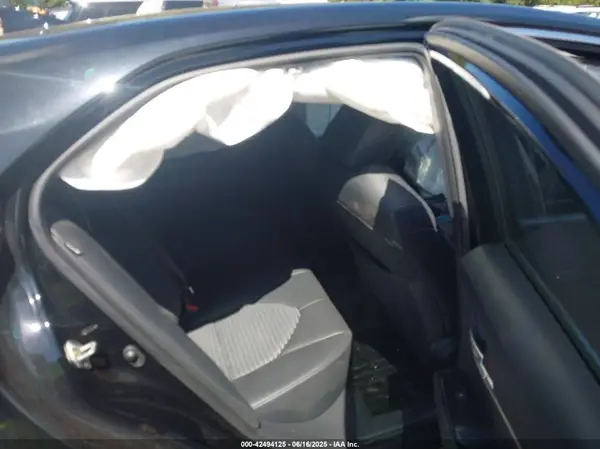 4T1B11HK1KU827434 2019 TOYOTA CAMRY - Image 8