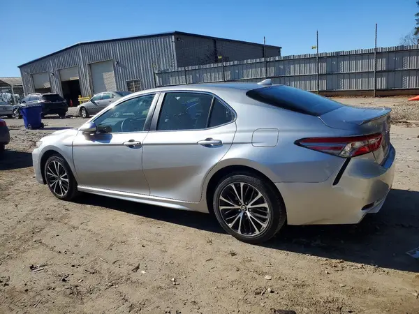 4T1B11HK1KU828616 2019 TOYOTA CAMRY - Image 2