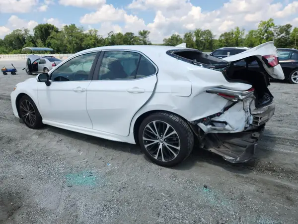 4T1B11HK1KU829605 2019 TOYOTA CAMRY - Image 2