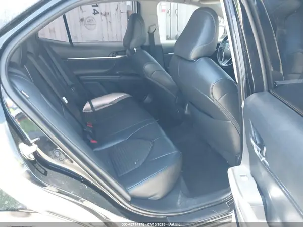 4T1B11HK1KU830575 2019 TOYOTA CAMRY - Image 8