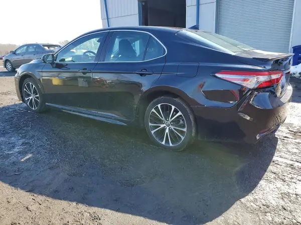 4T1B11HK1KU831774 2019 TOYOTA CAMRY - Image 2