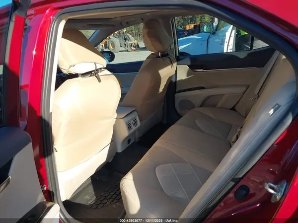 4T1B11HK1KU833542 2019 TOYOTA CAMRY - Image 8