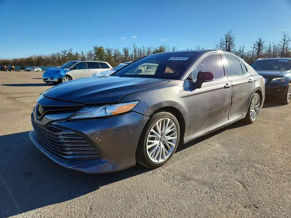 4T1B11HK1KU835260 2019 TOYOTA CAMRY - Image 1