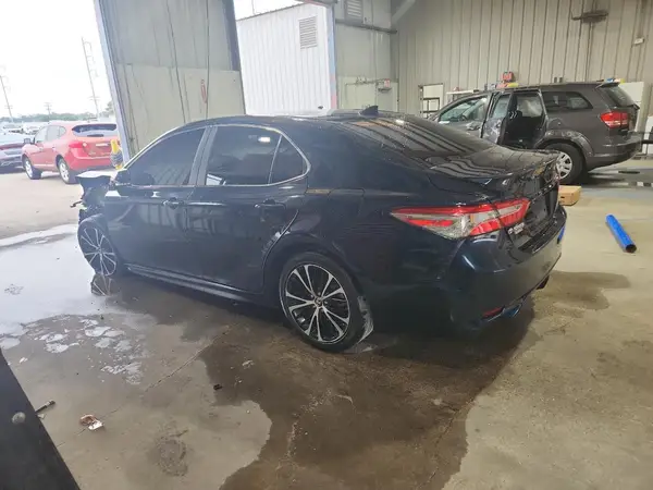 4T1B11HK1KU841026 2019 TOYOTA CAMRY - Image 2
