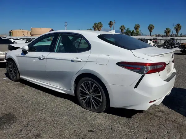 4T1B11HK1KU843634 2019 TOYOTA CAMRY - Image 2