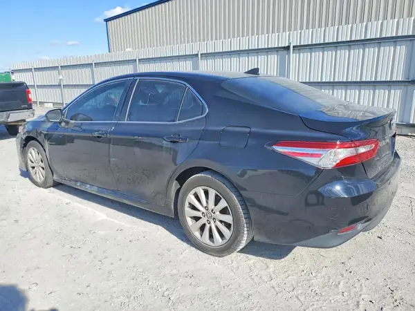 4T1B11HK1KU847828 2019 TOYOTA CAMRY - Image 2