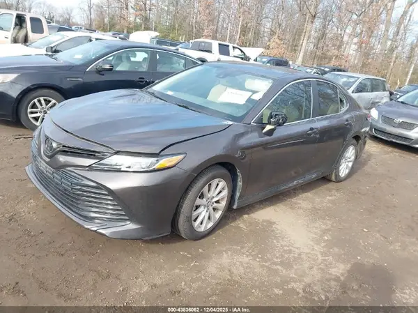 4T1B11HK1KU849854 2019 TOYOTA CAMRY - Image 2