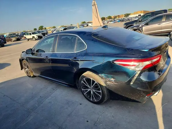 4T1B11HK1KU850664 2019 TOYOTA CAMRY - Image 2