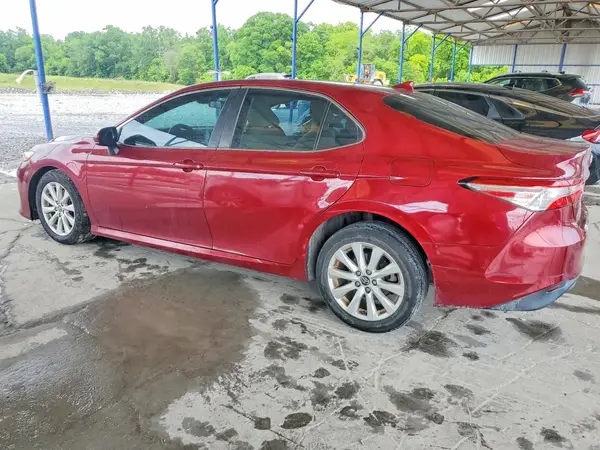 4T1B11HK1KU852978 2019 TOYOTA CAMRY - Image 2