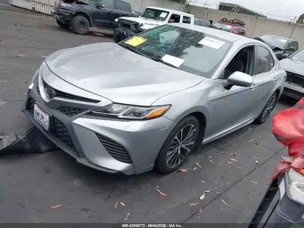 4T1B11HK1KU853936 2019 TOYOTA CAMRY - Image 2