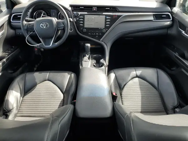 4T1B11HK2JU004459 2018 TOYOTA CAMRY - Image 8