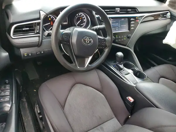 4T1B11HK2JU004557 2018 TOYOTA CAMRY - Image 8
