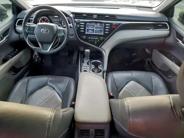 4T1B11HK2JU005868 2018 TOYOTA CAMRY - Image 8