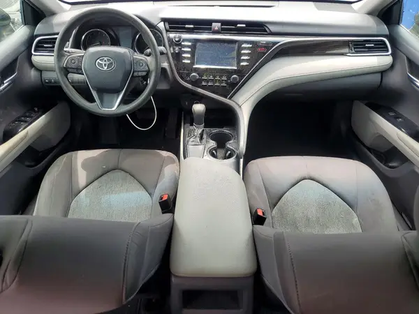 4T1B11HK2JU008561 2018 TOYOTA CAMRY - Image 8