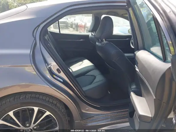 4T1B11HK2JU008740 2018 TOYOTA CAMRY - Image 8