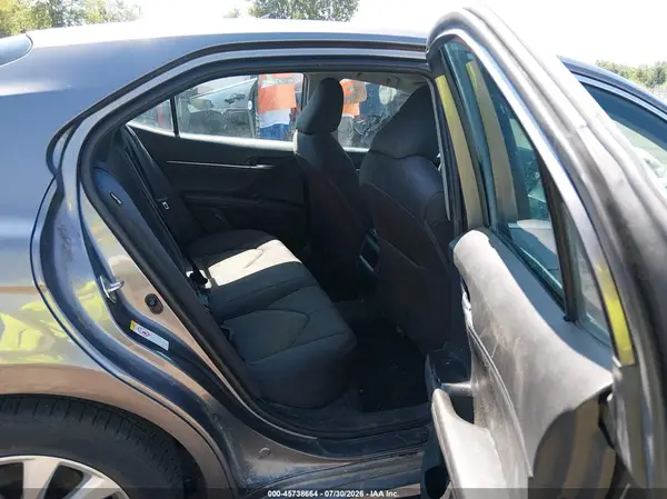 4T1B11HK2JU009323 2018 TOYOTA CAMRY - Image 8