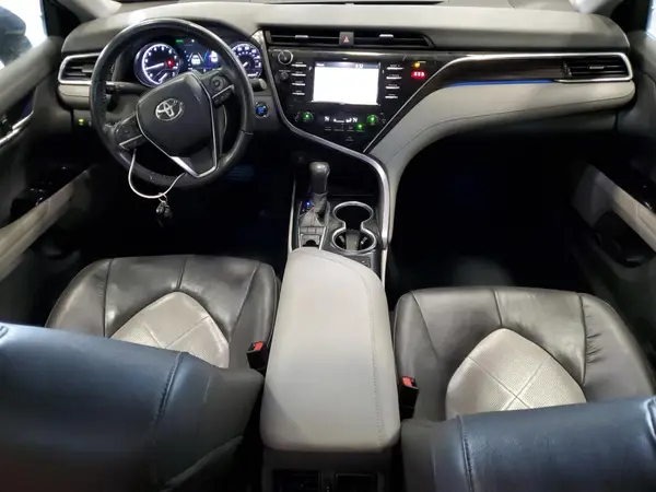 4T1B11HK2JU012447 2018 TOYOTA CAMRY - Image 8
