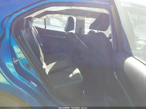 4T1B11HK2JU013985 2018 TOYOTA CAMRY - Image 8