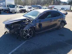4T1B11HK2JU014053 2018 TOYOTA CAMRY