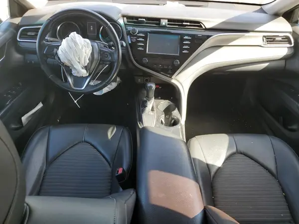 4T1B11HK2JU015090 2018 TOYOTA CAMRY - Image 8