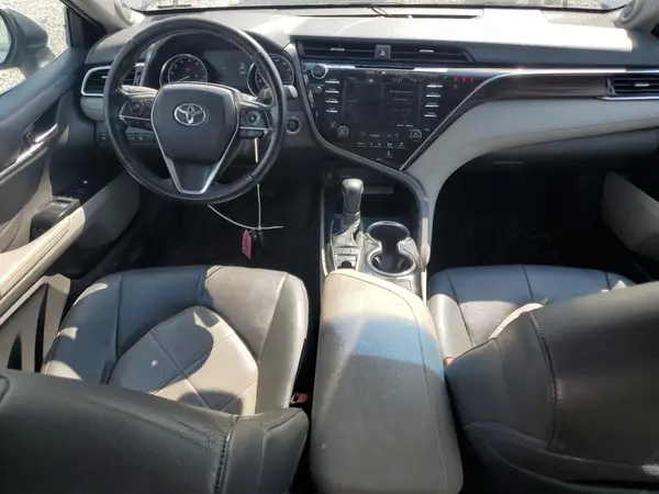 4T1B11HK2JU017387 2018 TOYOTA CAMRY - Image 8