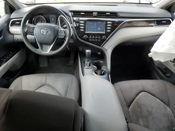 4T1B11HK2JU022055 2018 TOYOTA CAMRY - Image 8