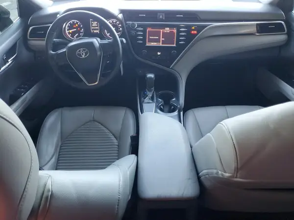 4T1B11HK2JU025831 2018 TOYOTA CAMRY - Image 8
