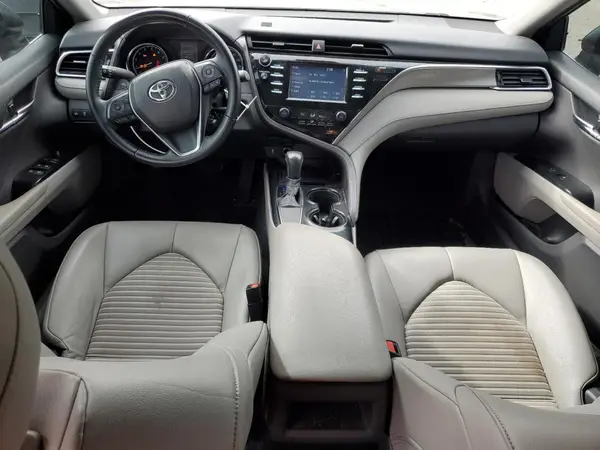 4T1B11HK2JU028177 2018 TOYOTA CAMRY - Image 8