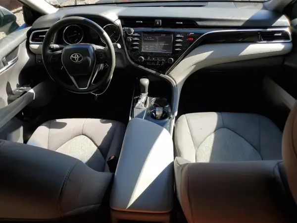 4T1B11HK2JU028602 2018 TOYOTA CAMRY - Image 8