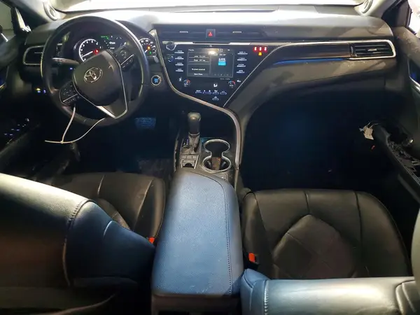 4T1B11HK2JU030575 2018 TOYOTA CAMRY - Image 8