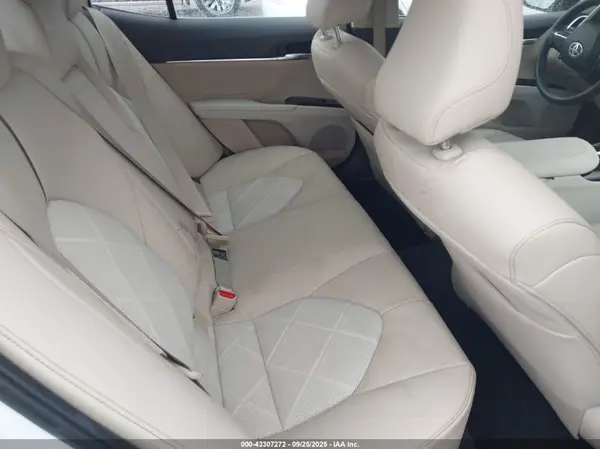 4T1B11HK2JU030866 2018 TOYOTA CAMRY - Image 8