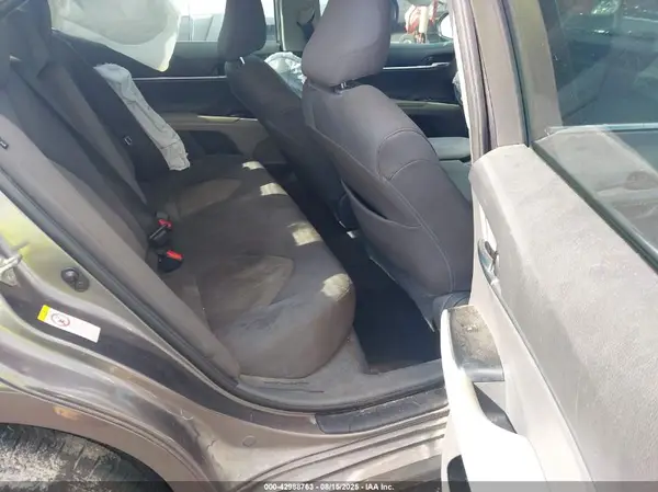 4T1B11HK2JU030995 2018 TOYOTA CAMRY - Image 8