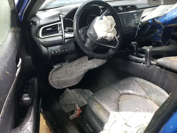 4T1B11HK2JU032763 2018 TOYOTA CAMRY - Image 8