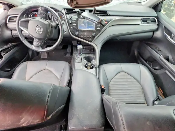 4T1B11HK2JU033654 2018 TOYOTA CAMRY - Image 8