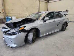 4T1B11HK2JU033699 2018 TOYOTA CAMRY