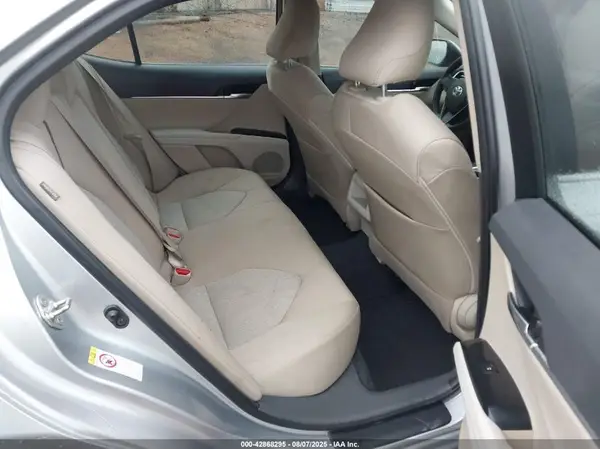 4T1B11HK2JU038739 2018 TOYOTA CAMRY - Image 8